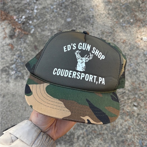 Vintage Camo hunting Deer Shop trucker hat adjustable foam mesh - Picture 1 of 2